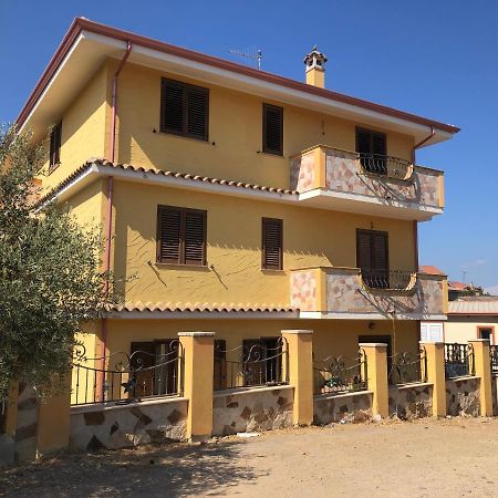 Casa Vacanze Al Parco Apartment Giba Exterior photo